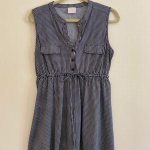 Striped, sleeveless Siren Lily maternity top